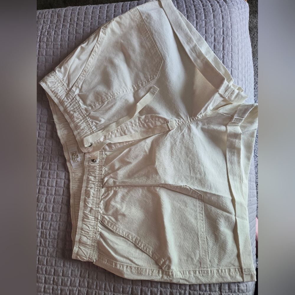 Off White Cuffed Shorts